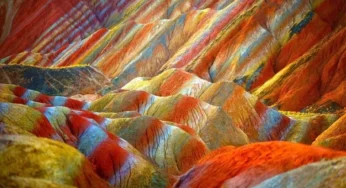 Pesona Warna-Warni Alam Zhangye Danxia, Pegunungan Pelangi di China