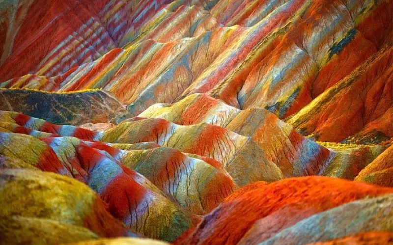 Pesona Warna-Warni Alam Zhangye Danxia