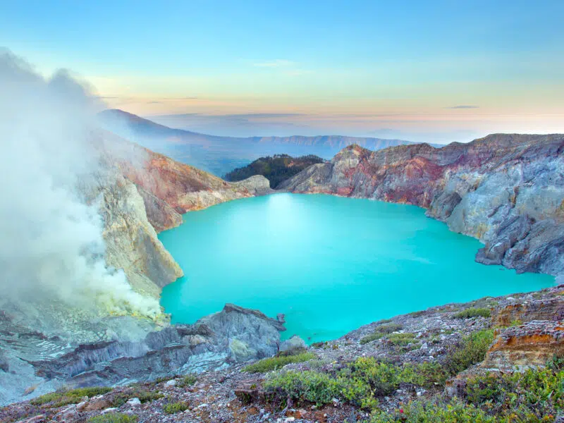 Petualangan Menakjubkan di Kawah Ijen