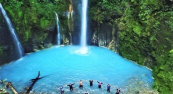 Keindahan Air Terjun Dua Warna Sumut: Pesona Alam, Jam Buka, dan Tarif Masuk