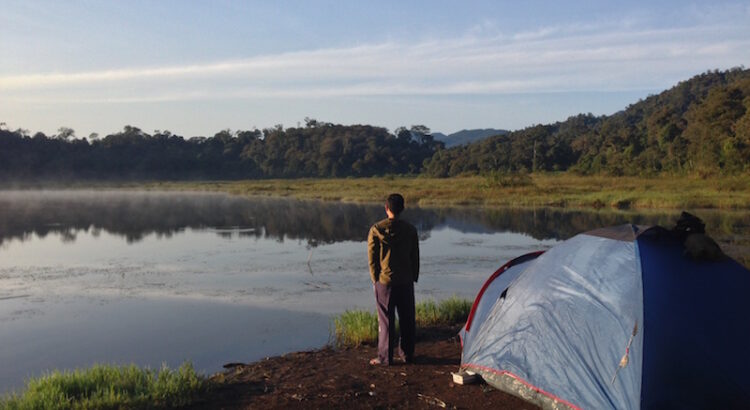 Danau Ciharus Kamojang Bandung