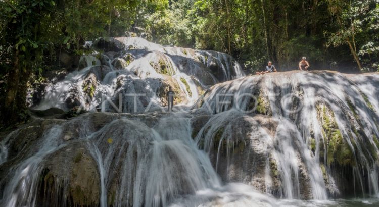 Air Terjun Saluopa Poso