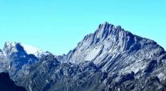 Jelajah Puncak Mandala