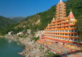Rishikesh dan Pesona Religiusnya