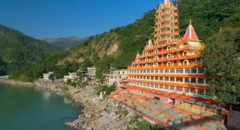 Mengalir Bersama Gangga: Rishikesh dan Pesona Religiusnya