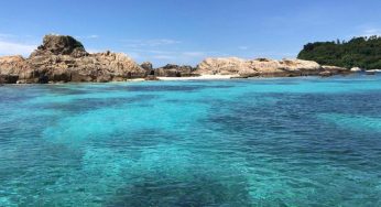 Surga Surfing di Teluk Dalam: Menaklukkan Ombak Nias Selatan