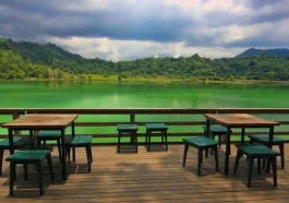 Wisata ke Danau Linow