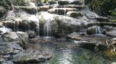 Air Terjun Waeura