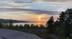 Hari Tak Pernah Gelap di Islandia