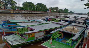 Wisata Klotok di Martapura: Menyusuri Sungai dan Budaya Banjar