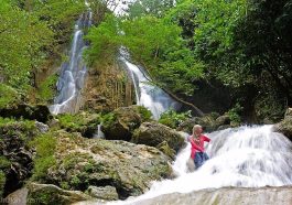 Liburan Murah dan Seru di Air Terjun Sri Gethuk Gunung Kidul, Cek Jam Buka dan Harga Tiketnya!