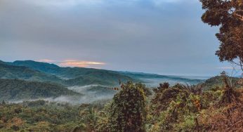 Nggak Nyangka! Bukit Panenjoan Tawarkan Spot Pandang Lengkap dari Laut hingga Air Terjun Sekaligus