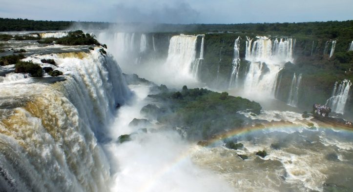 Air Terjun Argentina Ini Ternyata Saingan Berat Niagara, Keindahannya Bikin Takjub!