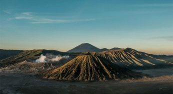 Menggali Makna di Balik Keindahan: Wisata Bromo Cerita Hidup Suku Tengger